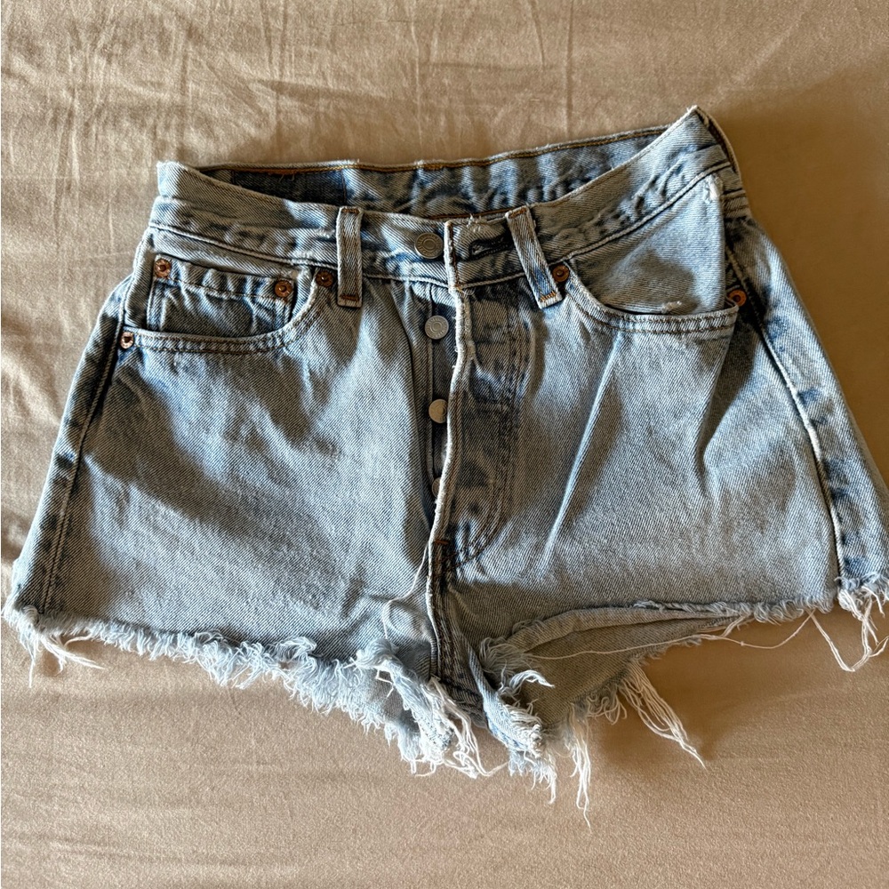 Levi's 501 cutoffs
